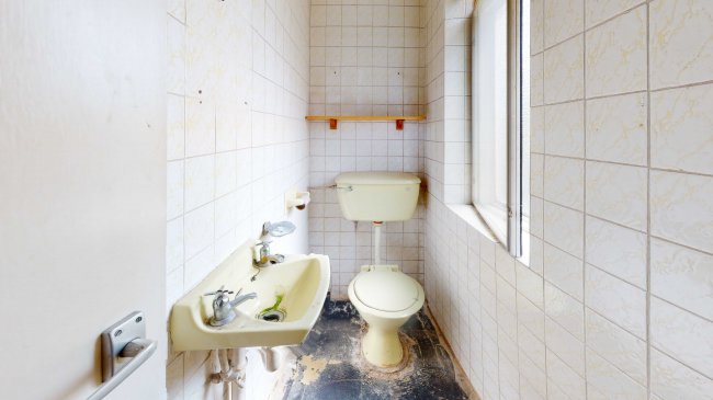 3 Braybrooke Gardens, Crystal Palace, London, SE19 2UN
 7