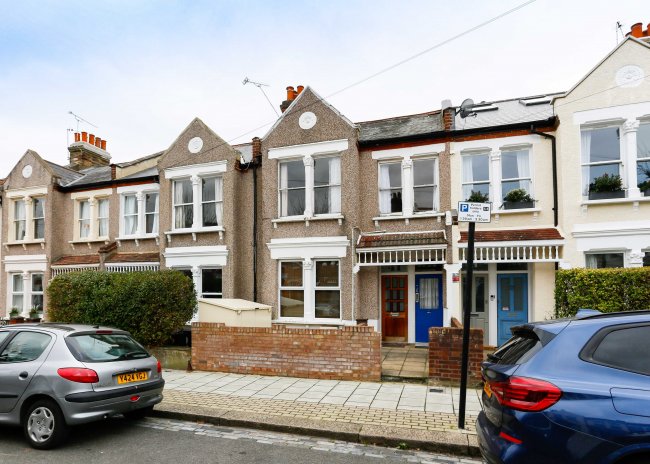 41/41A Trentham Street, Southfields London SW18 5AS
 9