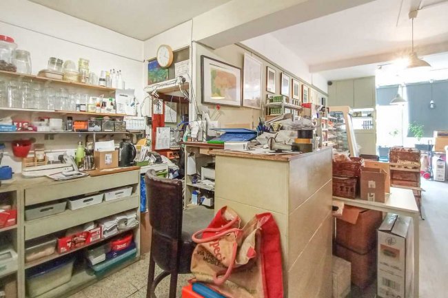 361 Garratt Lane, Wandsworth, London SW18 4DY 2