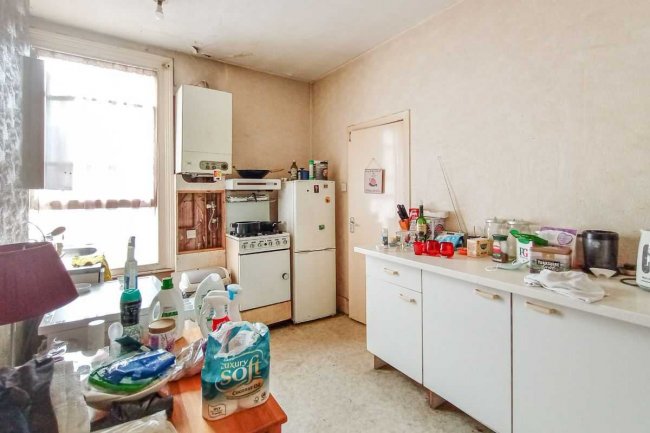 361 Garratt Lane, Wandsworth, London SW18 4DY 2