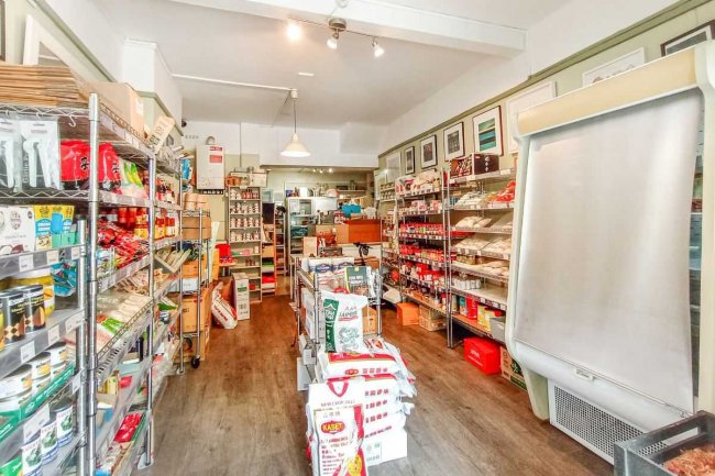 361 Garratt Lane, Wandsworth, London SW18 4DY 2