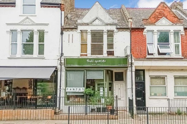 361 Garratt Lane, Wandsworth, London SW18 4DY 2