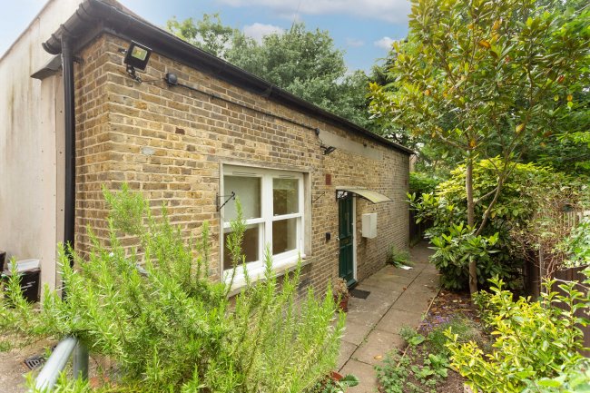 38a, 38b & 38c Victoria Crescent, Norwood, London SE19 1AE 1