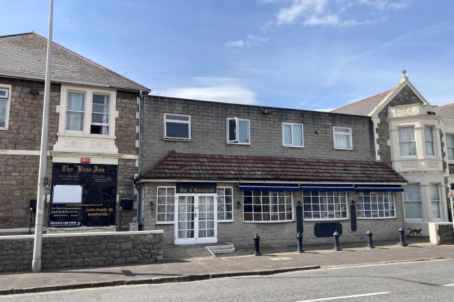 The Bear Inn, 66 Walliscote Road, Weston-super-Mare, BS23 1ED 1