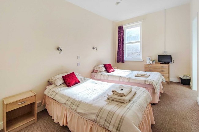 The Bear Inn, 66 Walliscote Road, Weston-super-Mare, BS23 1ED 1