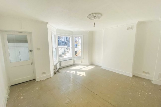 20 Eustace Road, Fulham, London SW6 1JD 5