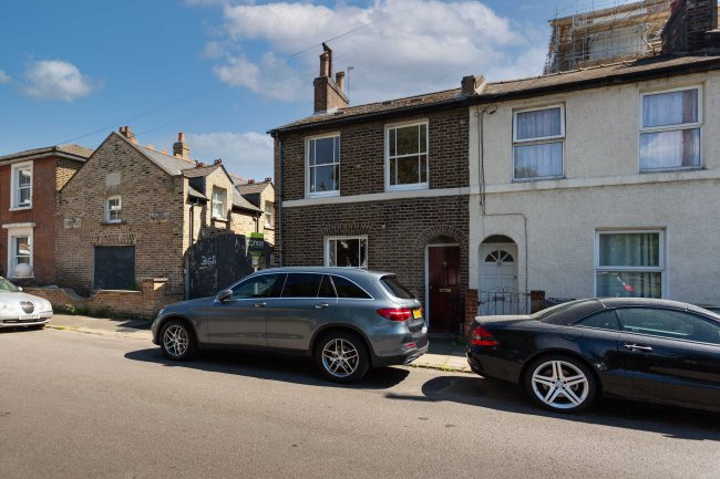 36 Amersham Grove, Deptford, London SE14 6LH 1