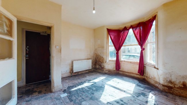 24A Falmer Road, Walthamstow, London E17 3BJ 2