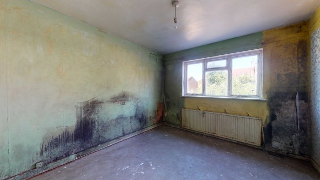 24A Falmer Road, Walthamstow, London E17 3BJ 2