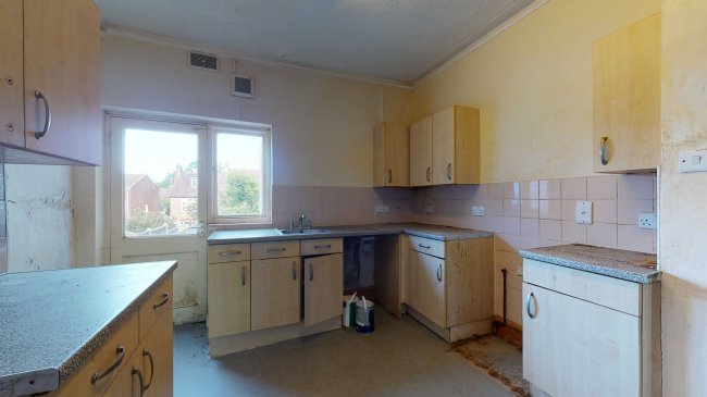 24A Falmer Road, Walthamstow, London E17 3BJ 2