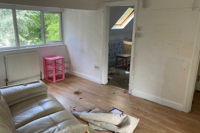 8 Marsh Road, Luton, Bedfordshire LU3 2NH 10