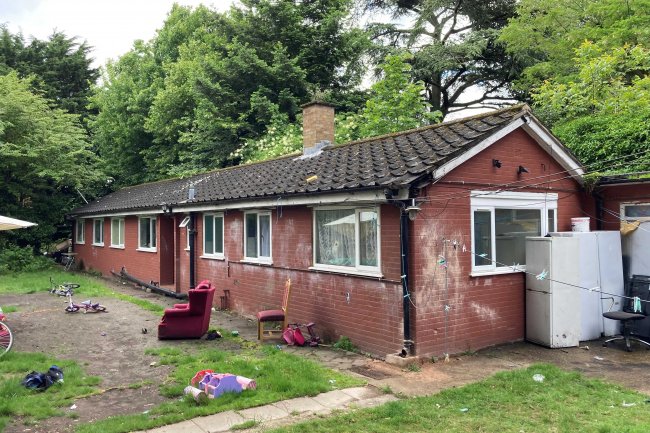 8 Marsh Road, Luton, Bedfordshire LU3 2NH 10