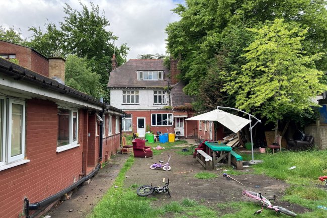 8 Marsh Road, Luton, Bedfordshire LU3 2NH 10