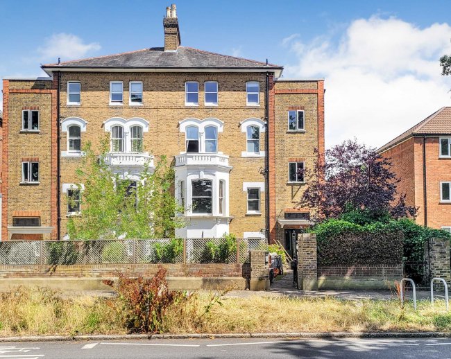 252B Kew Road, Richmond TW9 3EG 2