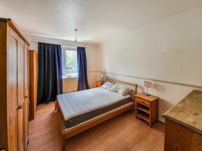 Flat 19, Coltash Court, 152 Whitecross Street, London EC1Y 8QL 5