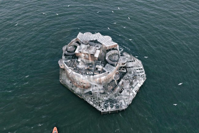 Bull Sandfort, Humber Estuary, Hull HU12 0UG 4