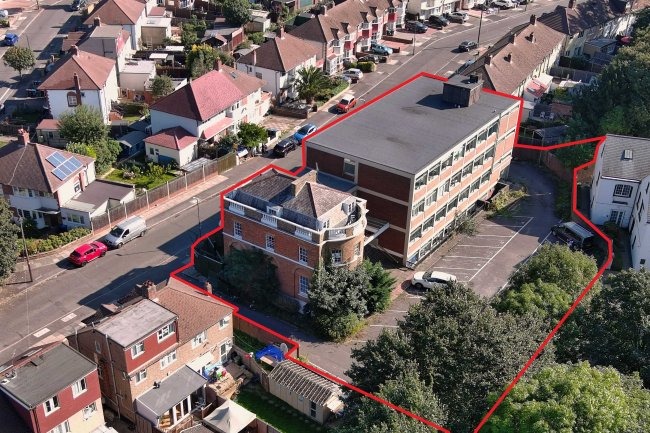Wandle House, 10 Riverside Drive, Mitcham, Surrey CR4 4BU 5