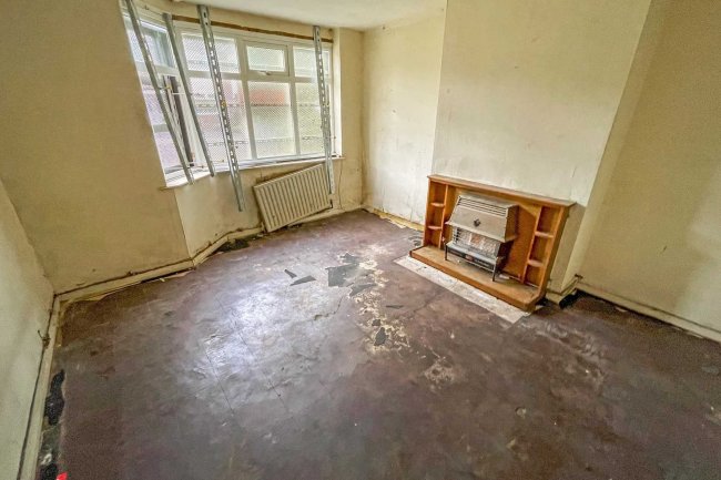 31 Bispham Drive, Toton, Nottingham, Nottinghamshire, NG9 6GH 1