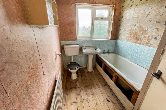 31 Bispham Drive, Toton, Nottingham, Nottinghamshire, NG9 6GH 1