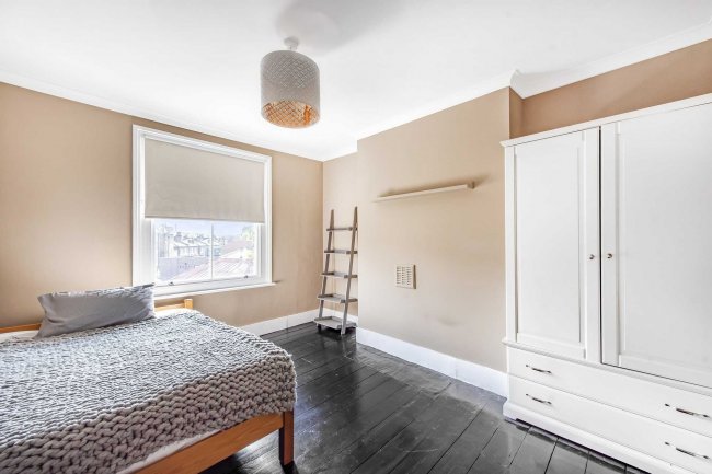 First and Second Floor Maisonette, 7 Fairhazel Gardens, South Hampstead, London, NW6 3QE 9