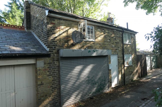 Augustus House, 14 Grant Place, Addiscombe, Croydon, Surrey CR0 6PX  5