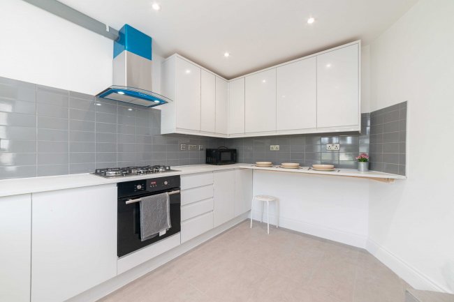 34-42 The Crescent, Leatherhead, Surrey KT22 8ED 6