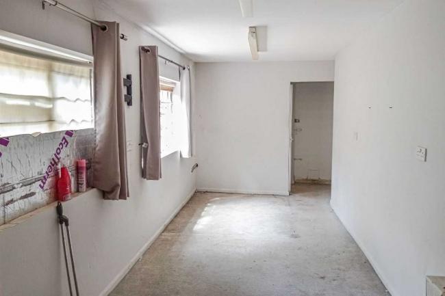 Upper Parts and Rear of 23 High Street, St Neots, Cambridgeshire PE19 1BU 7