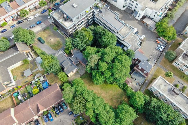 20a Rectory Lane, Tooting, London SW17 9QJ 1