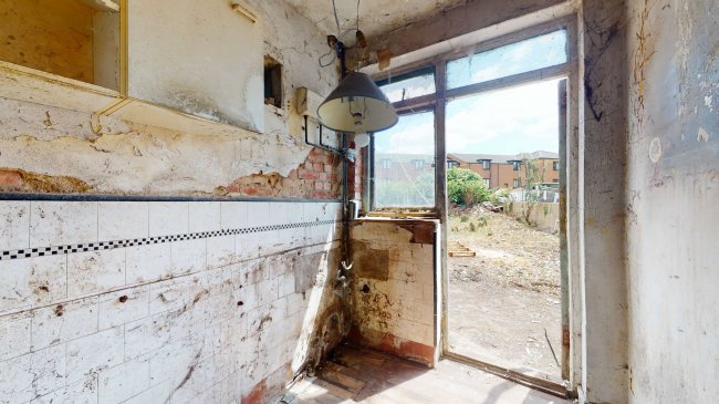 32 Lonsdale Road, Southall, Middlesex UB2 5LS 3