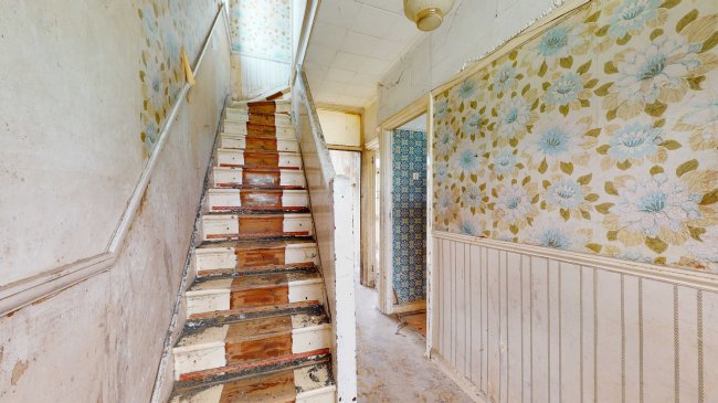 32 Lonsdale Road, Southall, Middlesex UB2 5LS 3