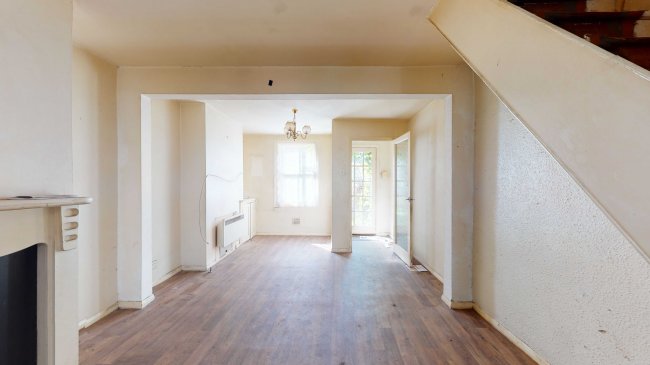 15 New Road, Hounslow, London TW3 2AN 4