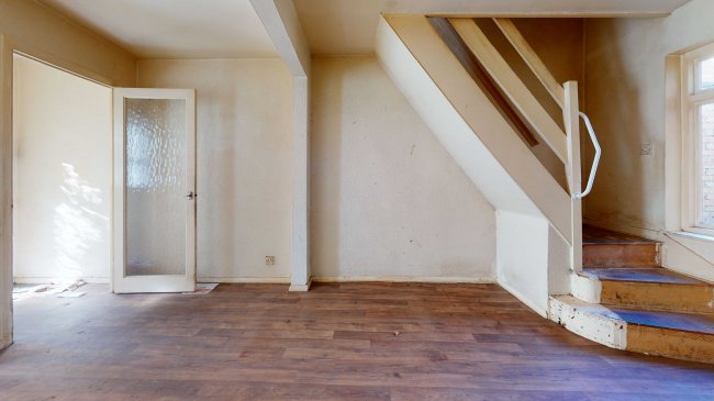 15 New Road, Hounslow, London TW3 2AN 4