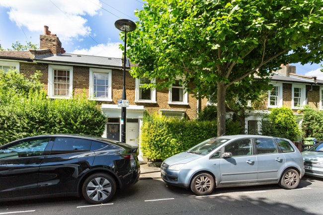 24 Chadwick Road, Peckham Rye, London SE15 4RA 6