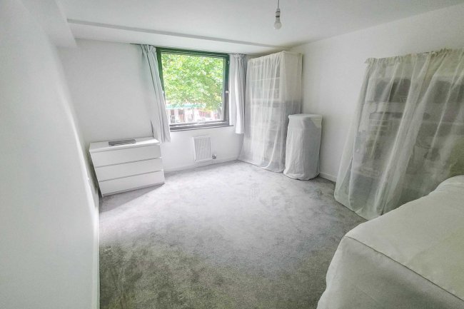 25 Aubrey Beardsley House, 75 Vauxhall Bridge Road, Pimlico, London SW1V 2SP 3