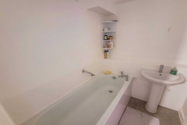 25 Aubrey Beardsley House, 75 Vauxhall Bridge Road, Pimlico, London SW1V 2SP 3