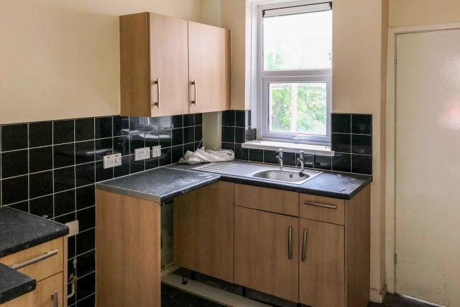 78 Clarendon Road, Lancaster, Lancashire, LA1 2DQ
 9