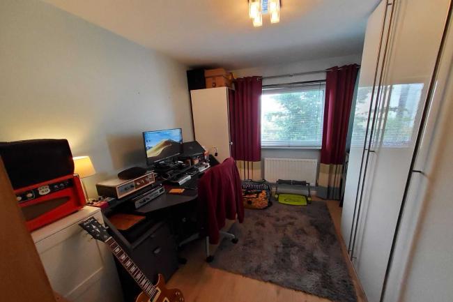 76 Parkhouse Court, Hatfield, Hertfordshire AL10 9QZ 2