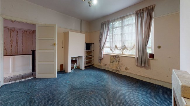 62 Danecroft, Herne Hill, London SE24 9NZ 7