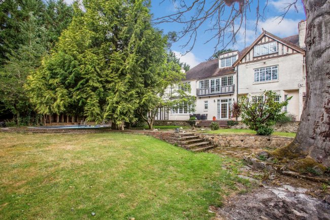 64 Beech Hill, Hadley Wood, Herts EN4 0JJ 9