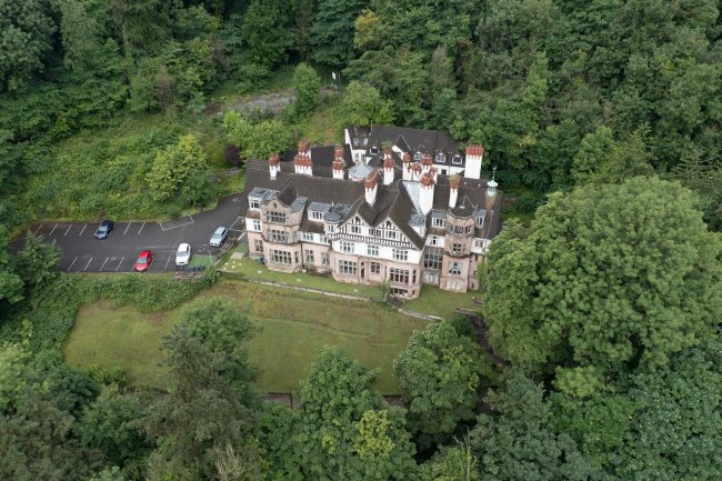 Cromford Court, Mansion House, 2 Derby Road, Matlock Bath, Derbyshire DE4 3PY 10