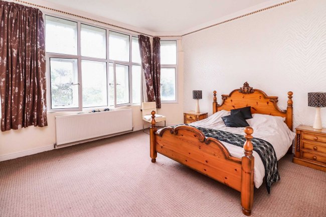 Cromford Court, Mansion House, 2 Derby Road, Matlock Bath, Derbyshire DE4 3PY 10