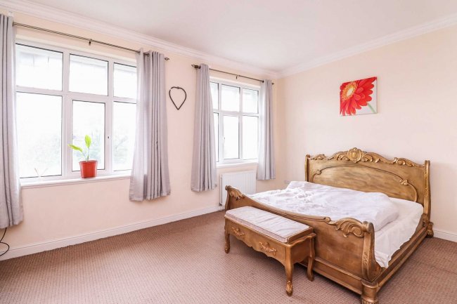 Cromford Court, Mansion House, 2 Derby Road, Matlock Bath, Derbyshire DE4 3PY 10