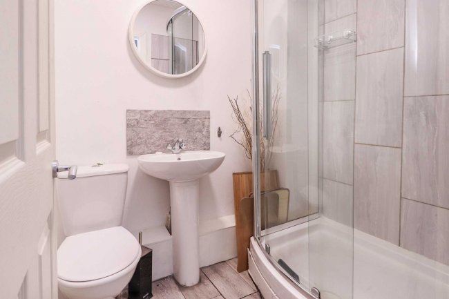 Cromford Court, Mansion House, 2 Derby Road, Matlock Bath, Derbyshire DE4 3PY 10