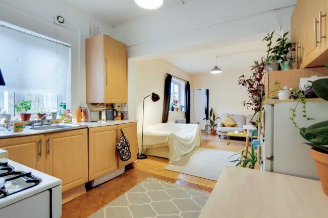 300c Brockley Road, Brockley, London SE4 2RA 8