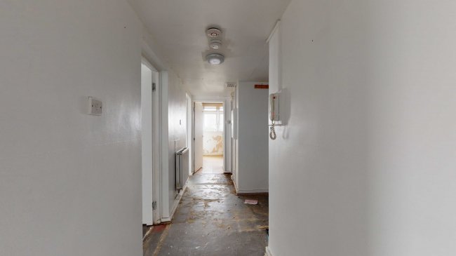 18 Dorrington Point, Bromley High Street, Bow, London E3 3EL 3