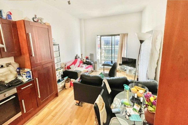 Apartment 505,  6 Oldham Road, Manchester, M4 5DB 6