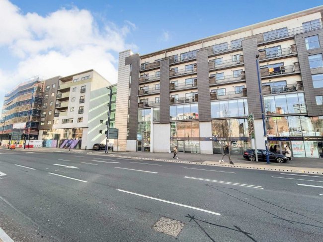 Apartment 505,  6 Oldham Road, Manchester, M4 5DB 6