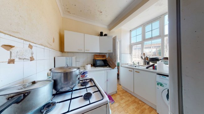 923A Brighton Road, Purley, Surrey, CR8 2BP 9