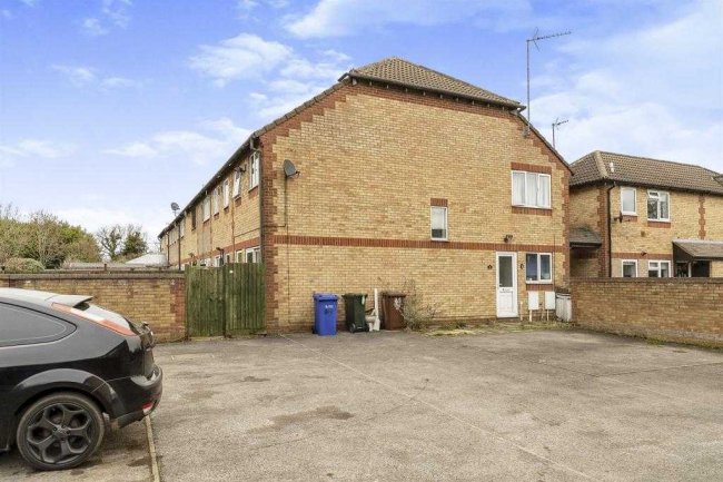 49 Broome Way, Banbury, Oxfordshire OX16 3WQ
 1