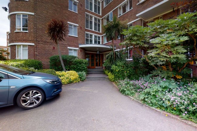 191 Ruskin Park House, Champion Hill, Camberwell, London SE5 8TN 10